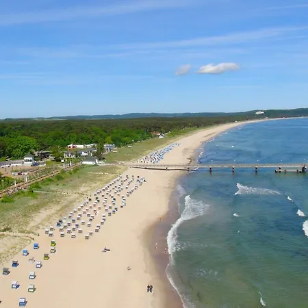 Ostseeperle Nr 17 Mit Gratis Sauna- Und Schwimmbadnutzung Im Ahoi Sellin ゲーレン